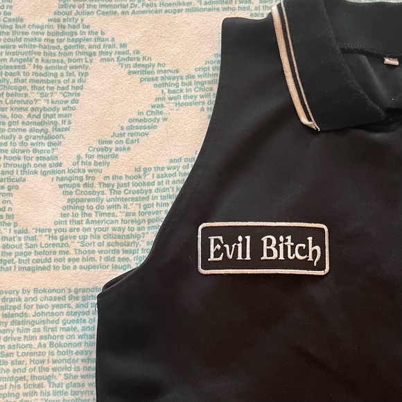 Happy Monday Evil Bitch crop top - Picture 2 of 3